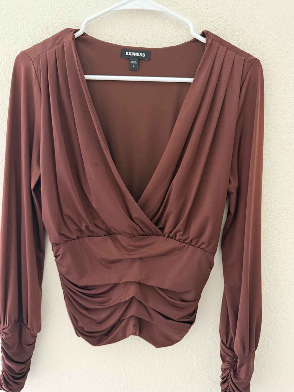 Express Brown Ruched V-Neck Long Sleeve Top